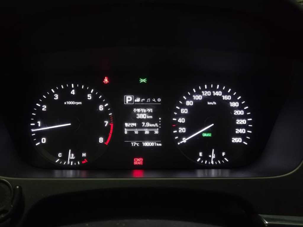 HYUNDAI Sonata - Vista 6