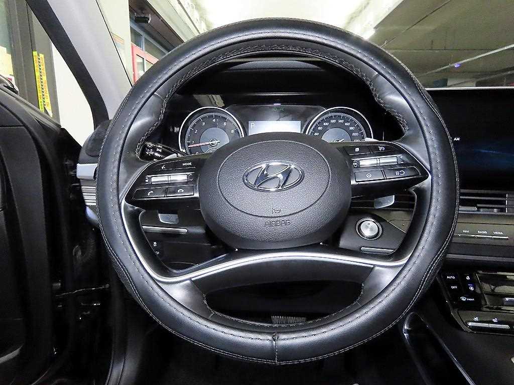 HYUNDAI Grandeur - Vista 8