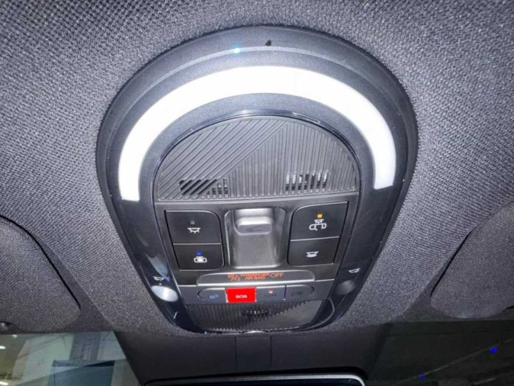 HYUNDAI Ioniq 6 - Vista 11
