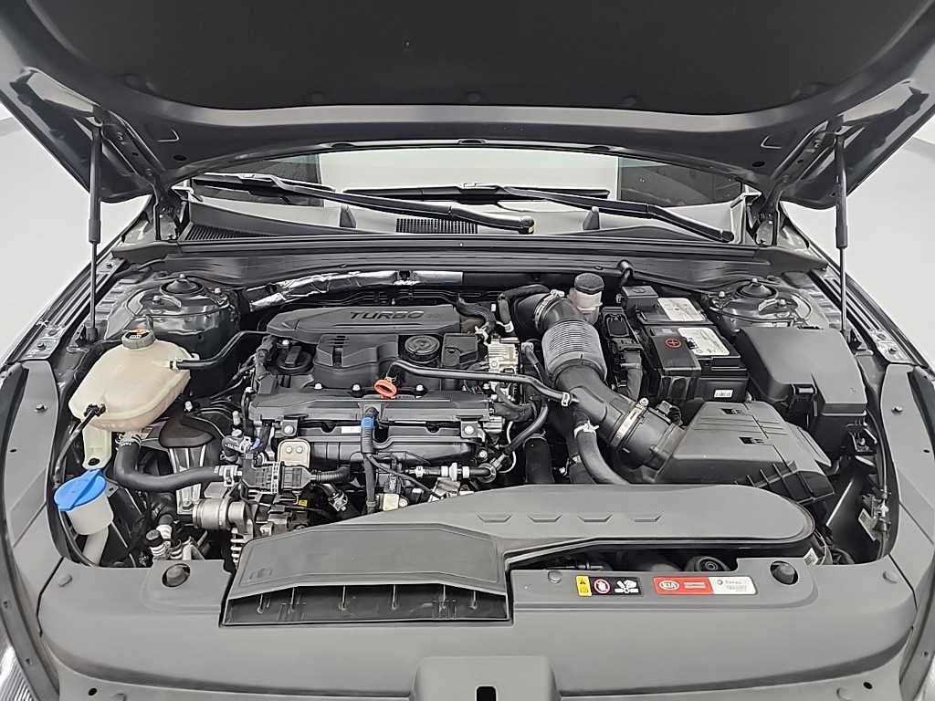 KIA K5 - Vista 5