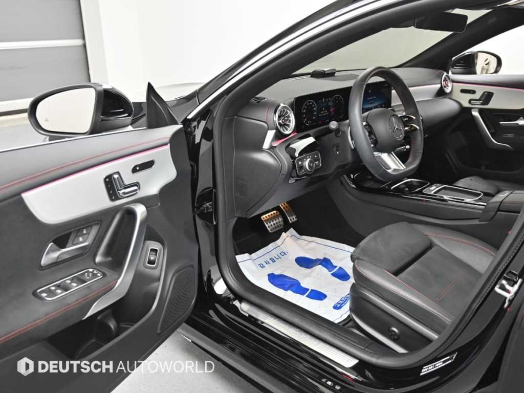 Mercedes Benz CLA Class - Vista 11