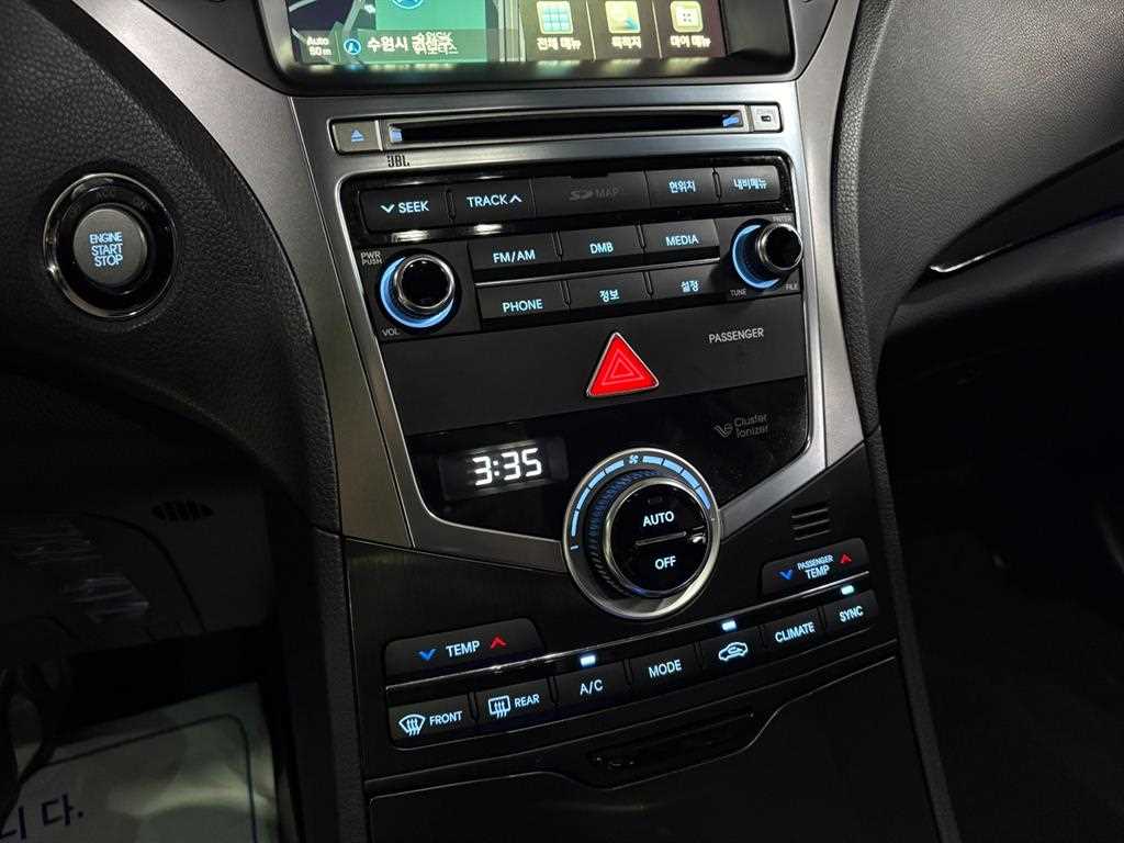 HYUNDAI Grandeur - Vista 9
