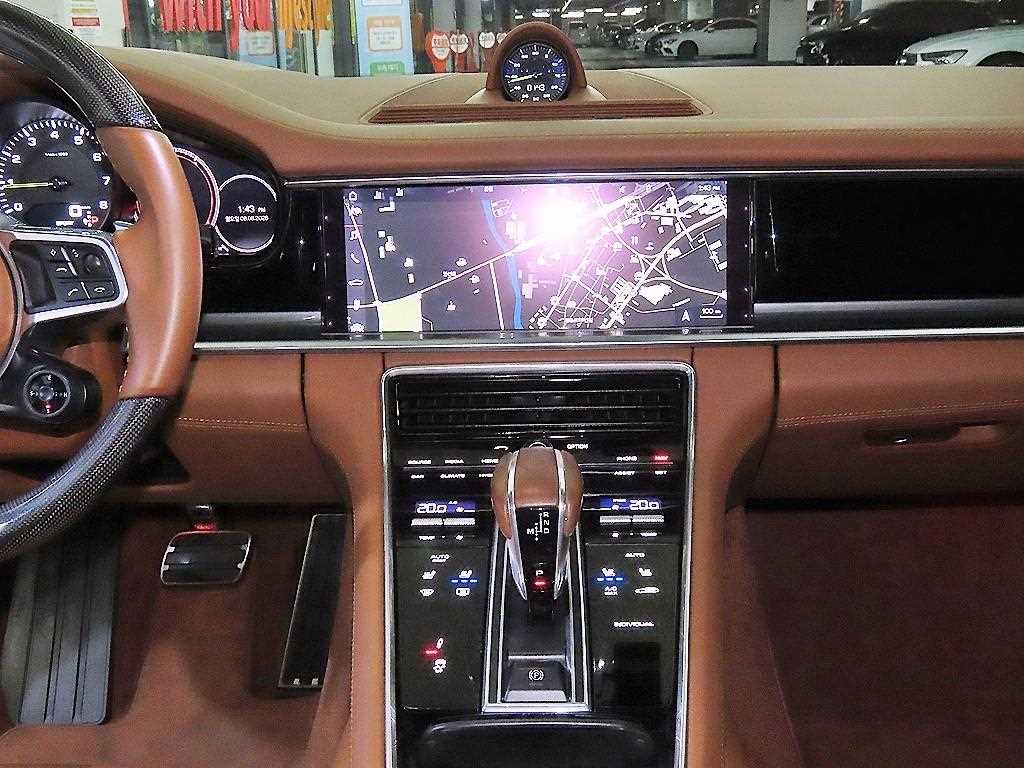 Porsche Panamera - Vista 11