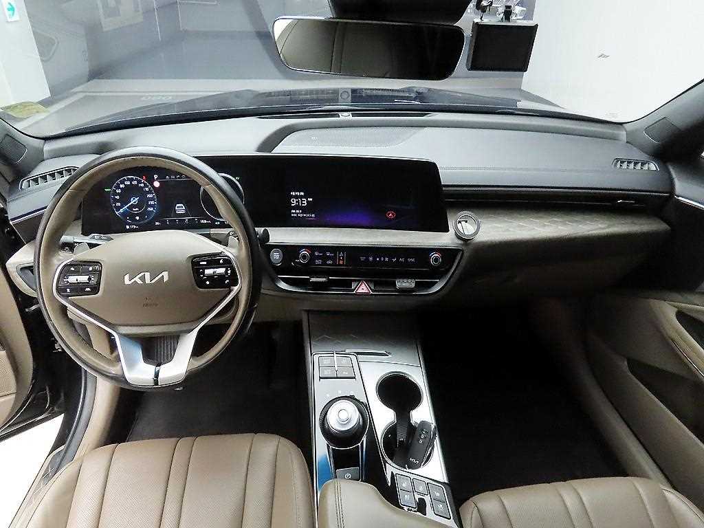 KIA K8 - Vista 8