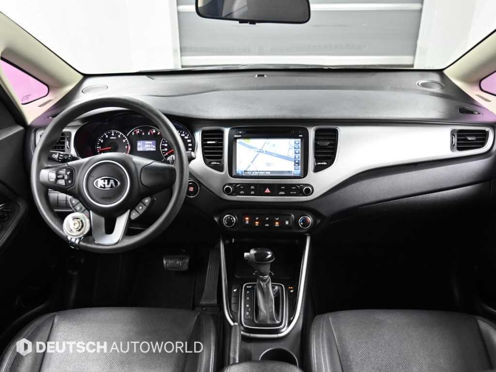 KIA Carens - Vista 7