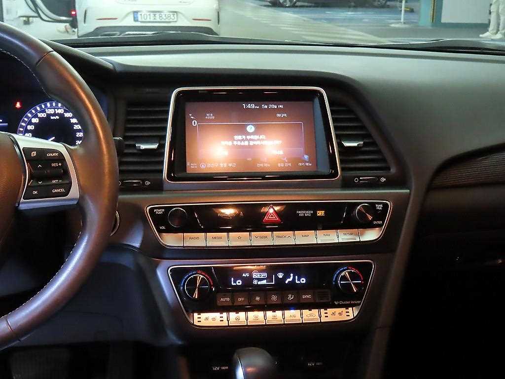 HYUNDAI Sonata - Vista 11