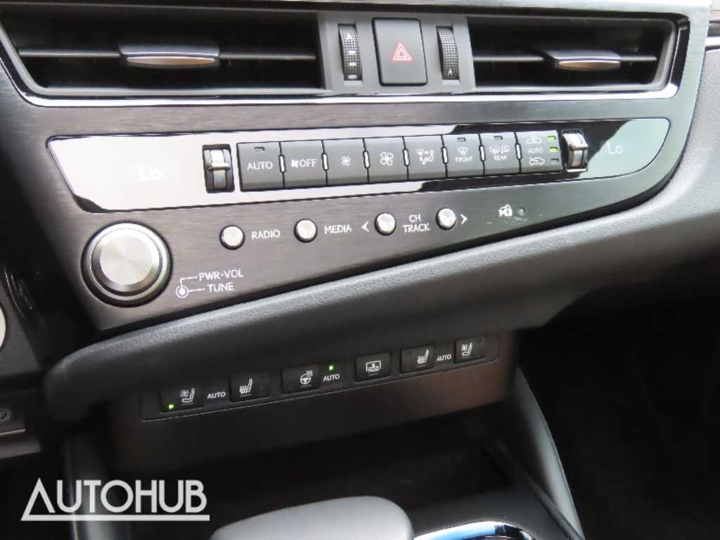 Lexus ES - Vista 8