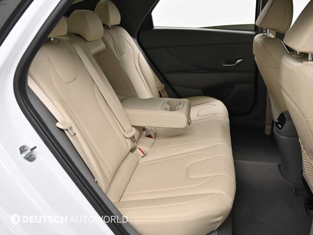 HYUNDAI Avante - Vista 12