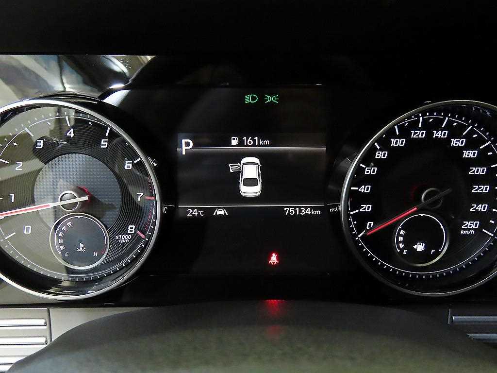 HYUNDAI Grandeur - Vista 9