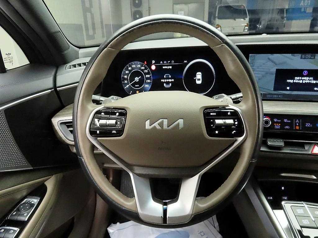 KIA K8 - Vista 7