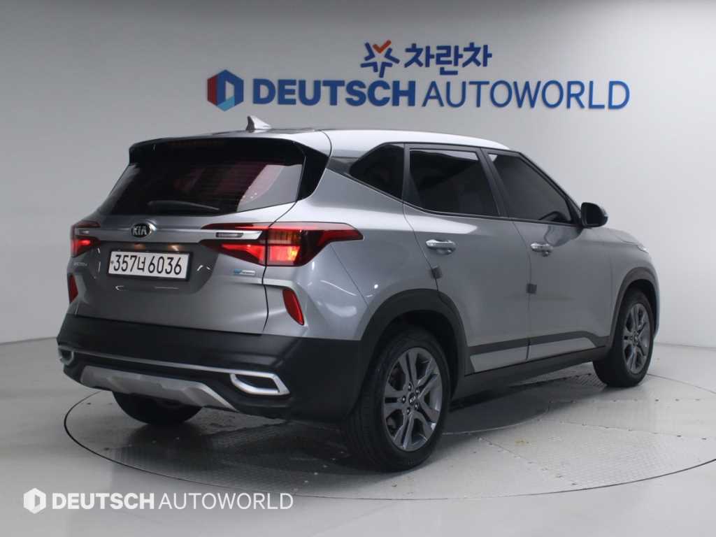 KIA Seltos - Vista 3