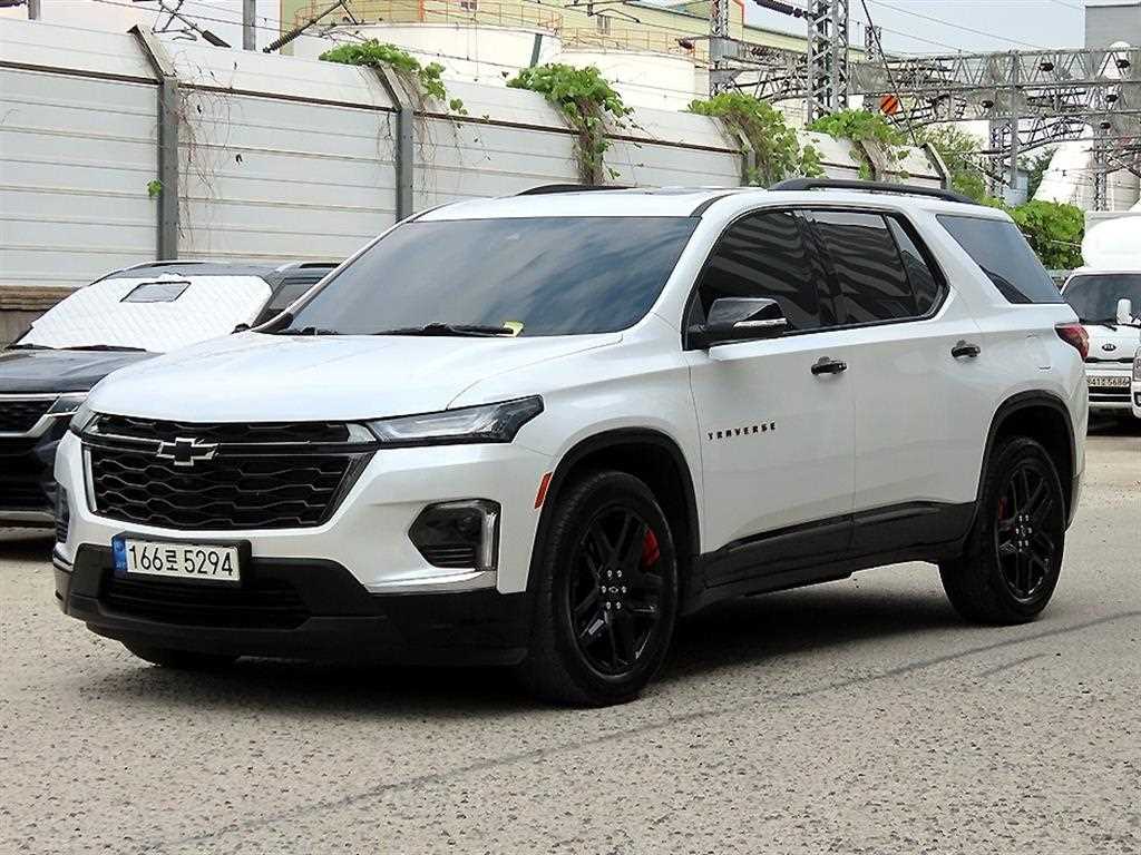 Chevrolet Travers - Vista 2
