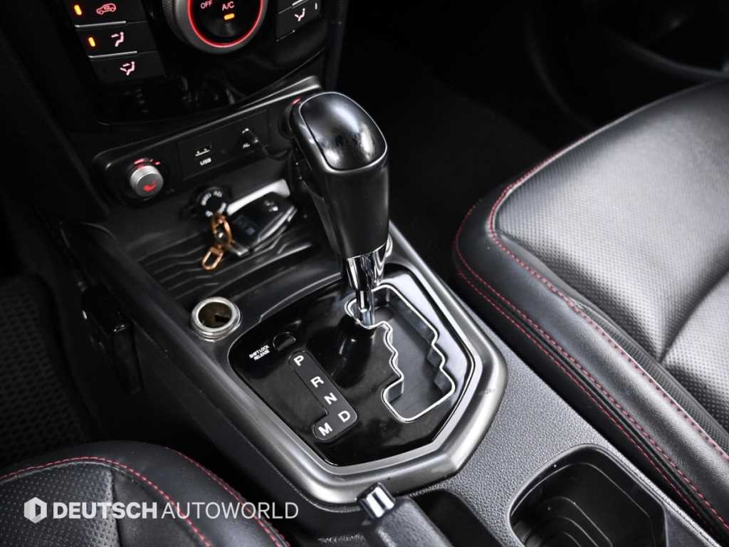 Ssangyong Tivoli - Vista 9