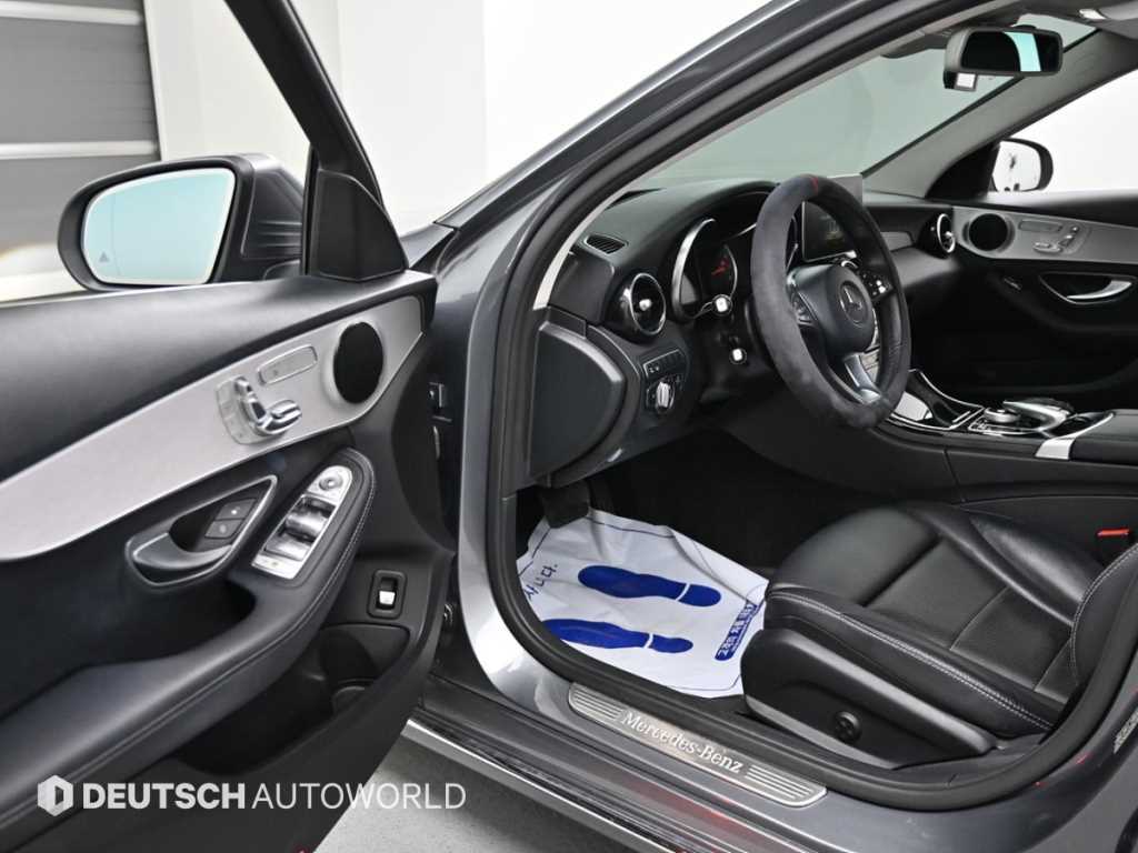 Mercedes Benz C Class - Vista 11