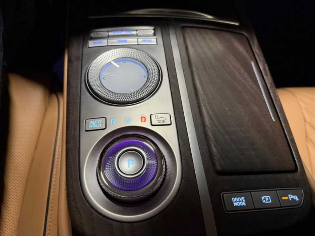 Genesis G80 - Vista 12
