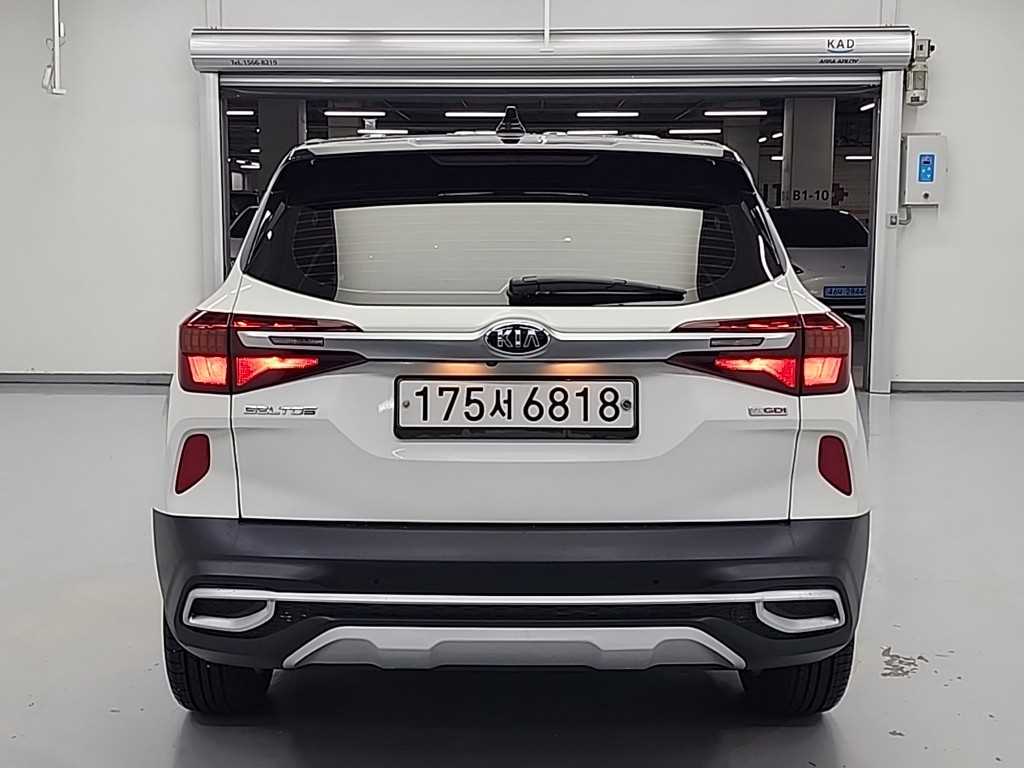 KIA Seltos - Vista 3