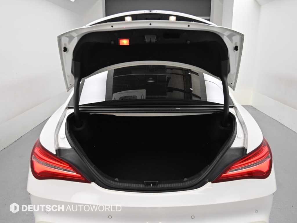 Mercedes Benz CLA Class 2018 Blanco - Importación desde Corea - HF Imports Iquique - Foto 19