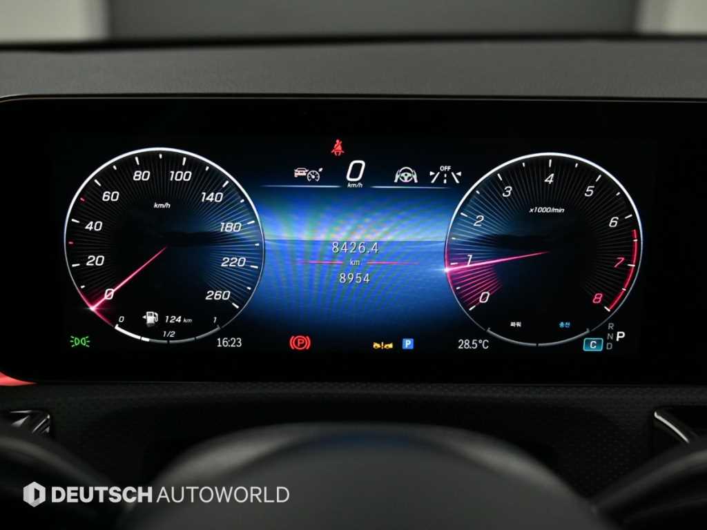 Mercedes Benz CLA Class - Vista 8