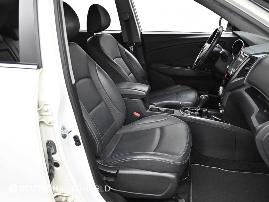 Ssangyong Tivoli - Vista 10
