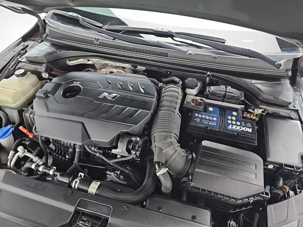 HYUNDAI Veloster - Vista 5