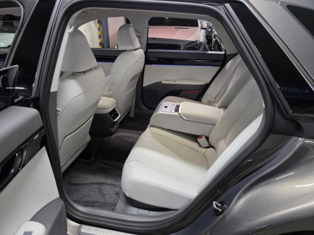 HYUNDAI Grandeur - Vista 6