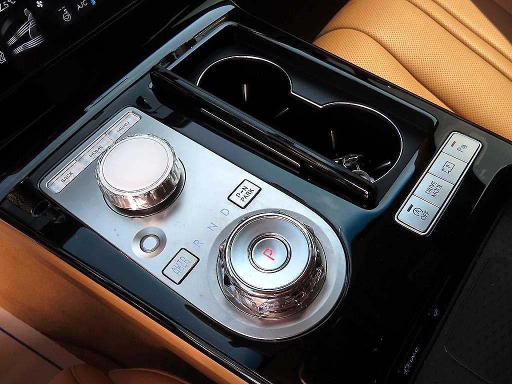 Genesis G80 - Vista 10