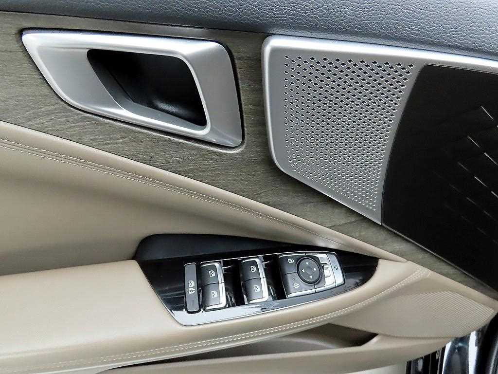 KIA K8 - Vista 12