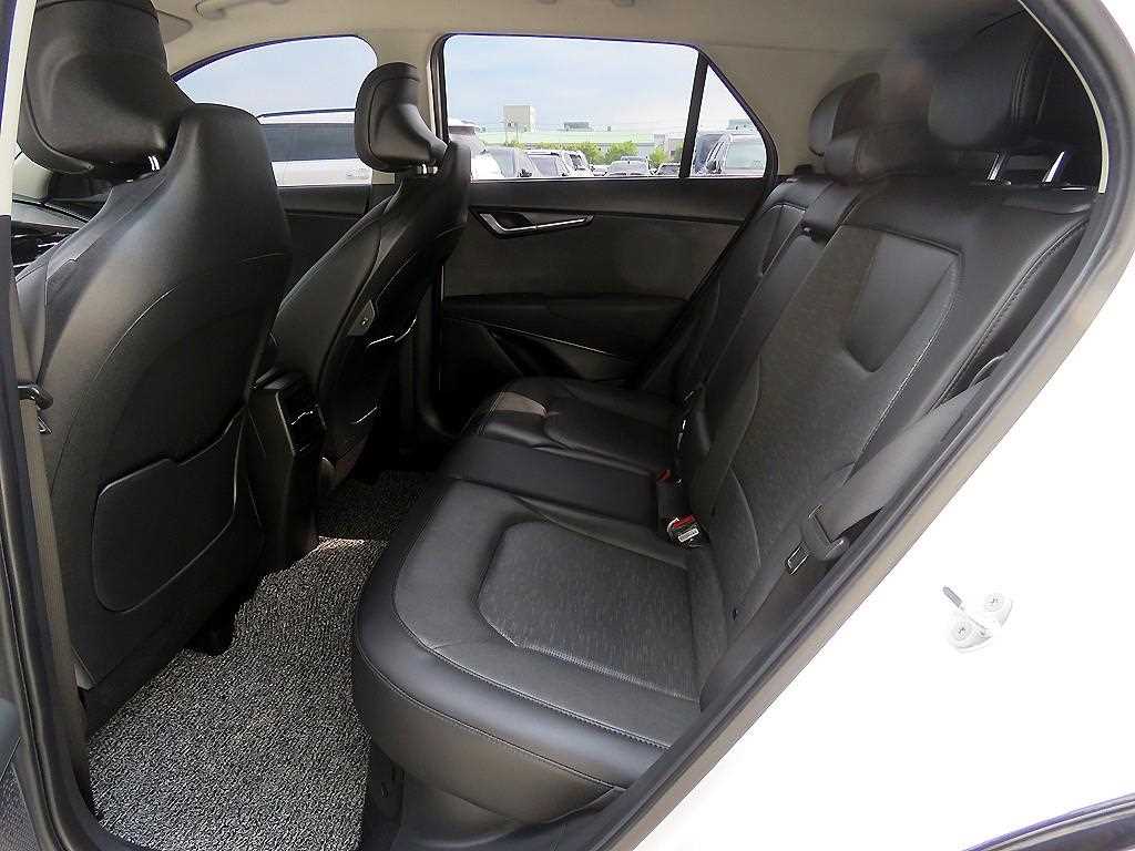 KIA Niro - Vista 8