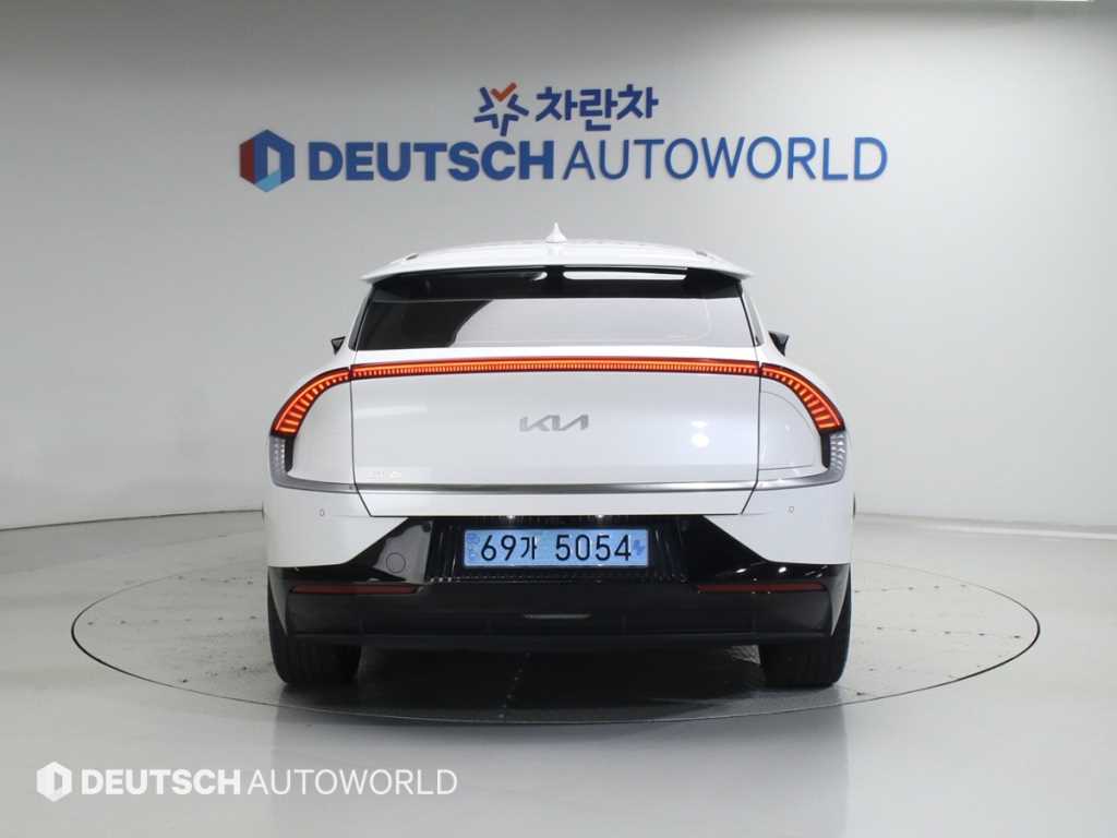 KIA EV6 - Vista 4