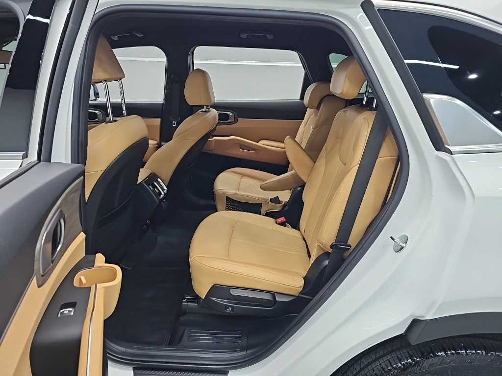 KIA Sorento - Vista 12