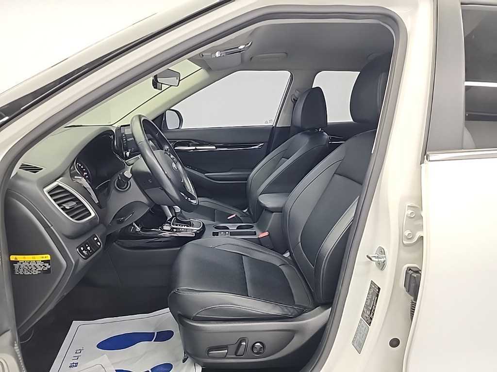 KIA Seltos - Vista 11