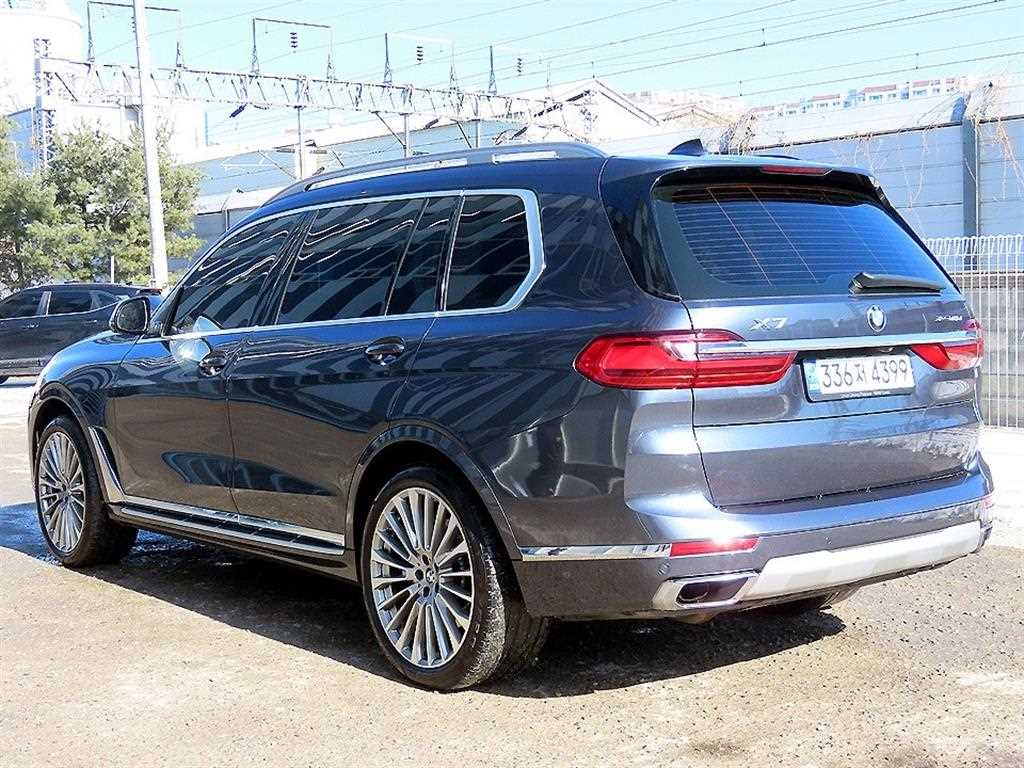 BMW X7 - Vista 6