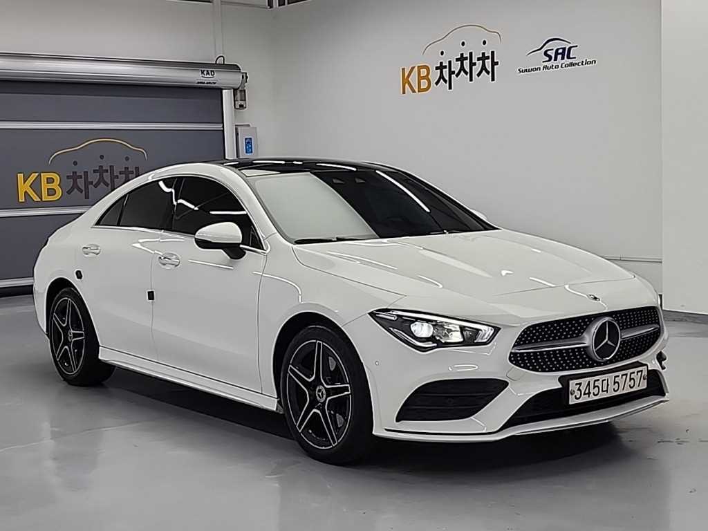 Mercedes Benz CLA Class - Vista 4