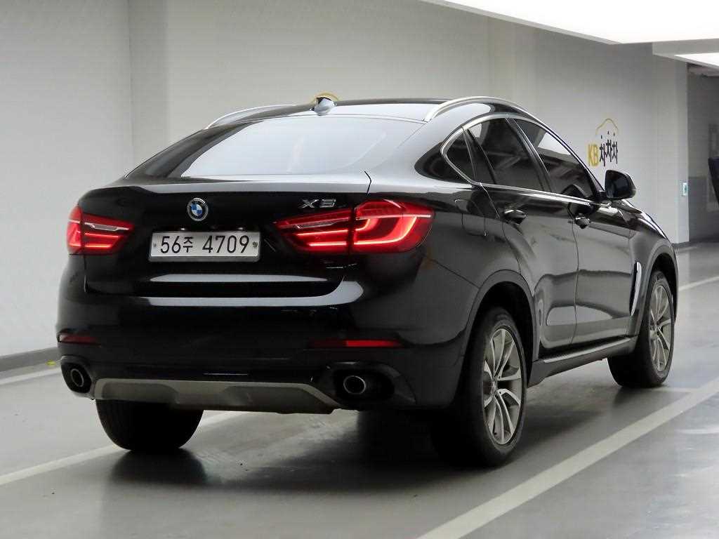 BMW X6 - Vista 4