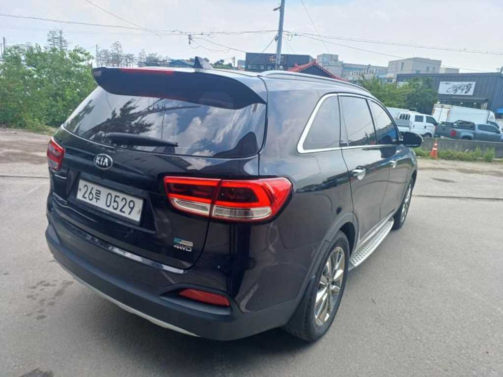 KIA Sorento - Vista 4