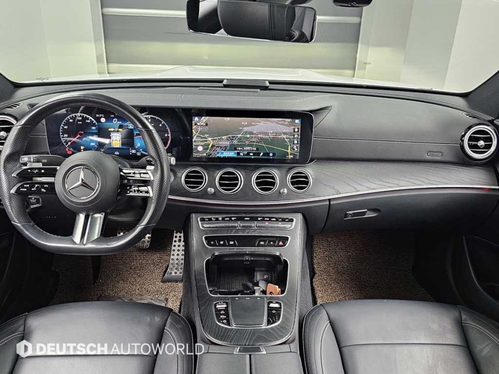 Mercedes Benz E class - Vista 7