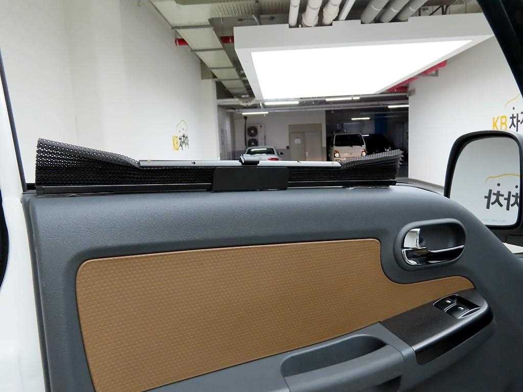 Small Truck Cargo (small) 2025 Blanco - Importación desde Corea - HF Imports Iquique - Foto 13