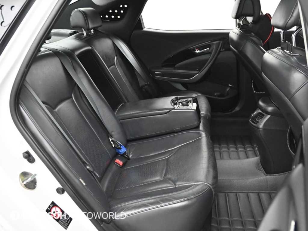 HYUNDAI Grandeur 2012 Blanco - Importación desde Corea - HF Imports Iquique - Foto 13