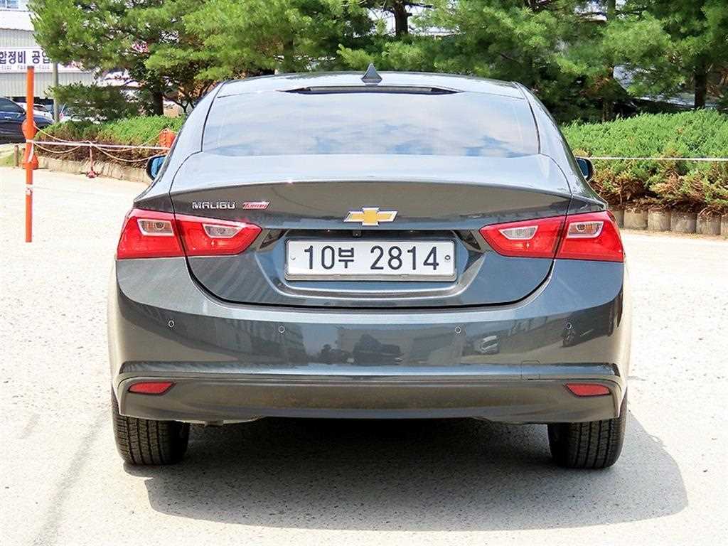 Chevrolet Malibu - Vista 4