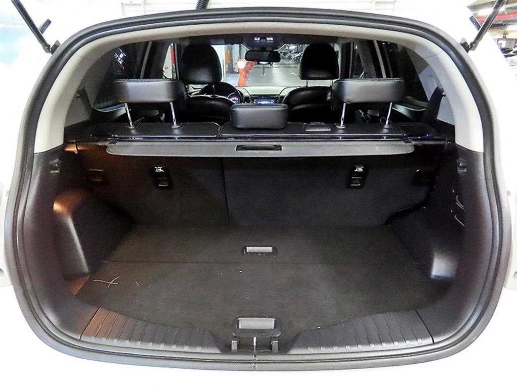 Ssangyong Tivoli 2018 Blanco - Importación desde Corea - HF Imports Iquique - Foto 17