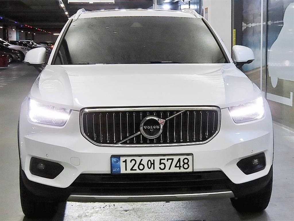 Volvo XC40 - Vista 2