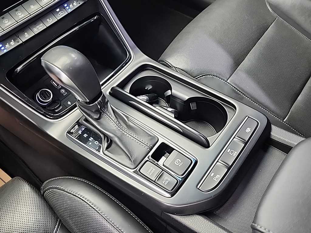 HYUNDAI Grandeur - Vista 8