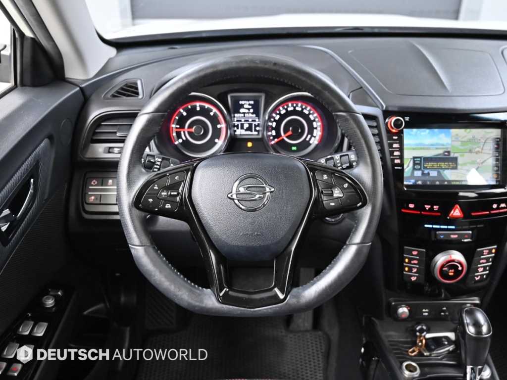 Ssangyong Tivoli 2017 Blanco - Importación desde Corea - HF Imports Iquique - Foto 13