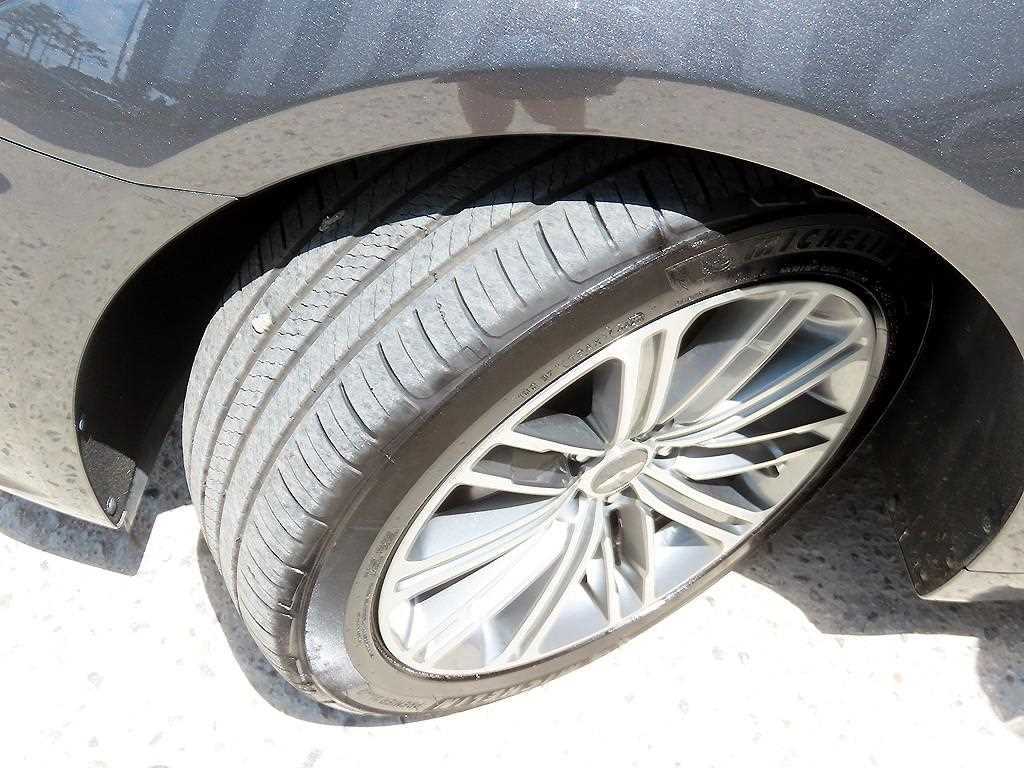 Genesis G80 2018 Gris - Importación desde Corea - HF Imports Iquique - Foto 19