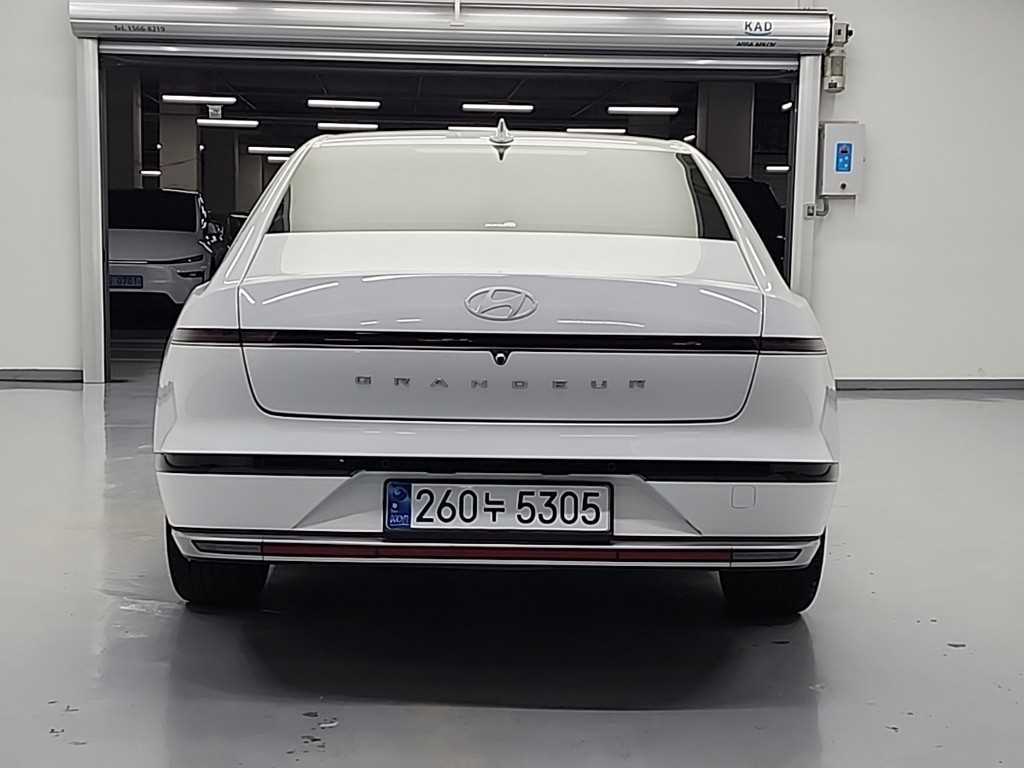 HYUNDAI Grandeur - Vista 3