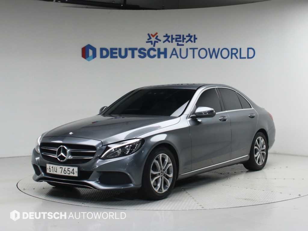 Mercedes Benz C Class - Vista 2