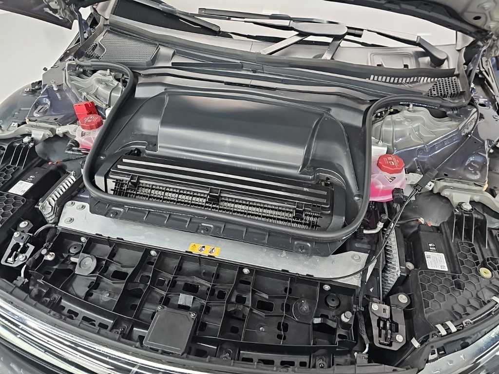 Mercedes Benz EQS - Vista 5
