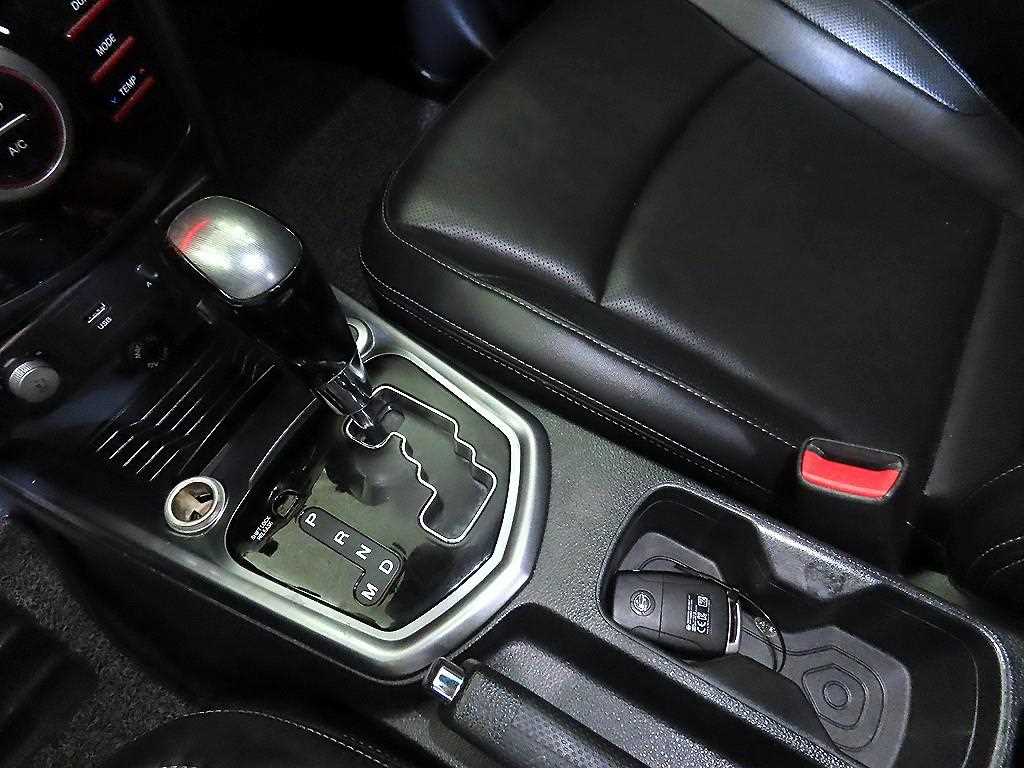 Ssangyong Tivoli - Vista 12