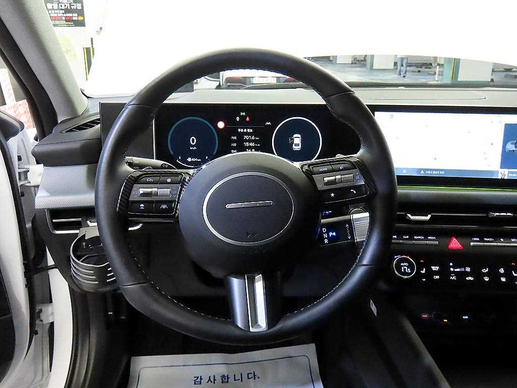 HYUNDAI Sonata - Vista 8