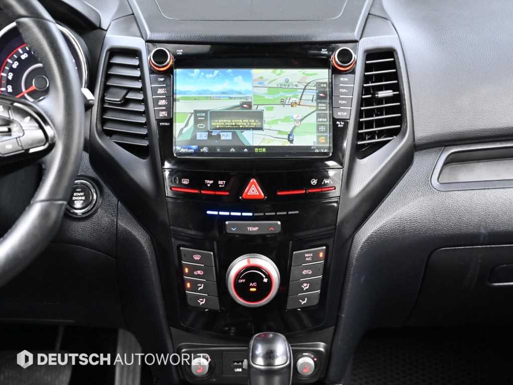 Ssangyong Tivoli 2017 Blanco - Importación desde Corea - HF Imports Iquique - Foto 14